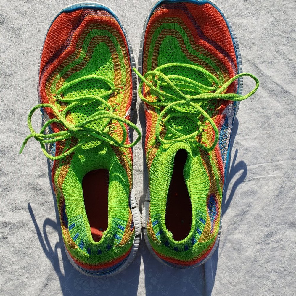 Nike Featherweight Sleek Sprinter Shoes